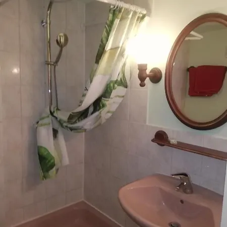 Glonntal Apartment *